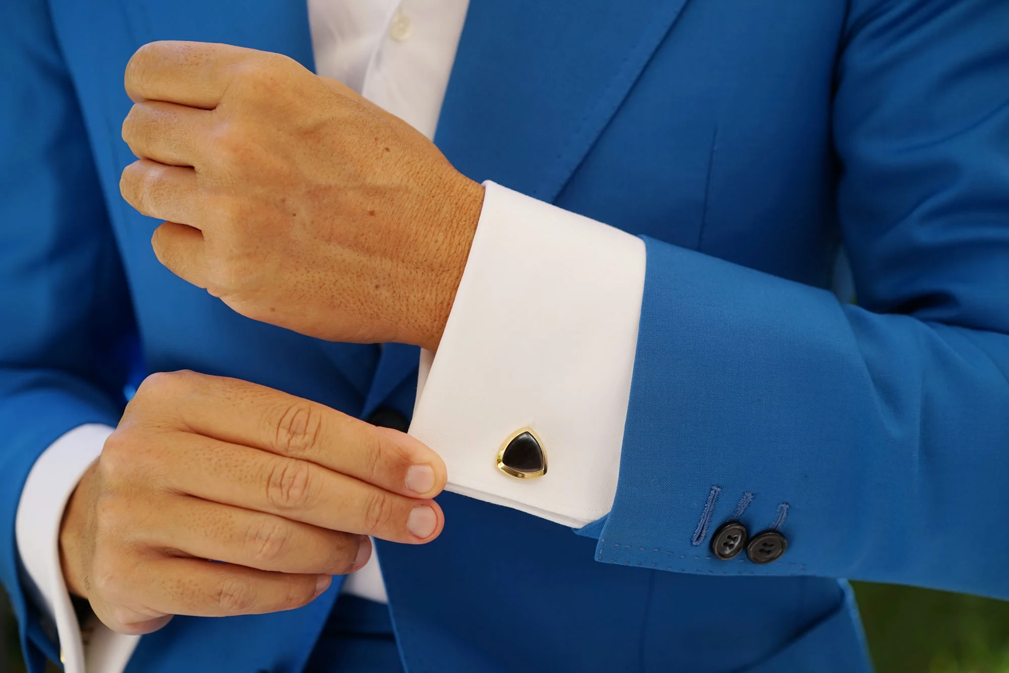 Black and Gold Shield Cufflinks - Image 10