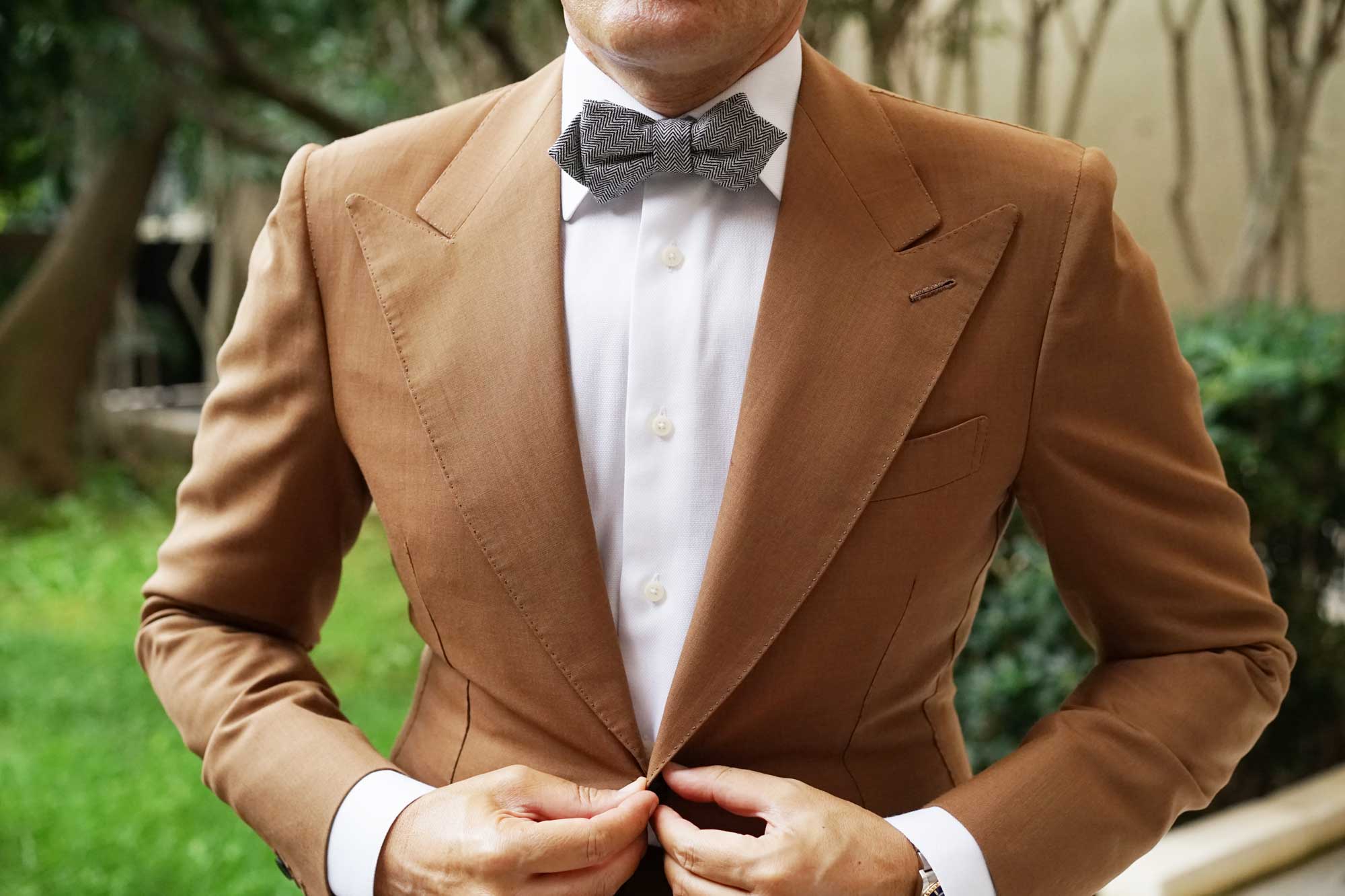 Black Herringbone Linen Diamond Bow Tie - Image 3