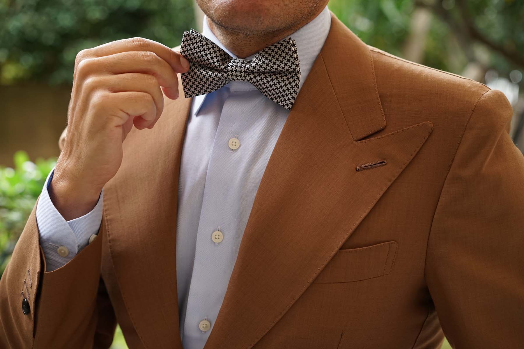 Black & Silver Houndstooth Pattern Bow Tie - Image 5