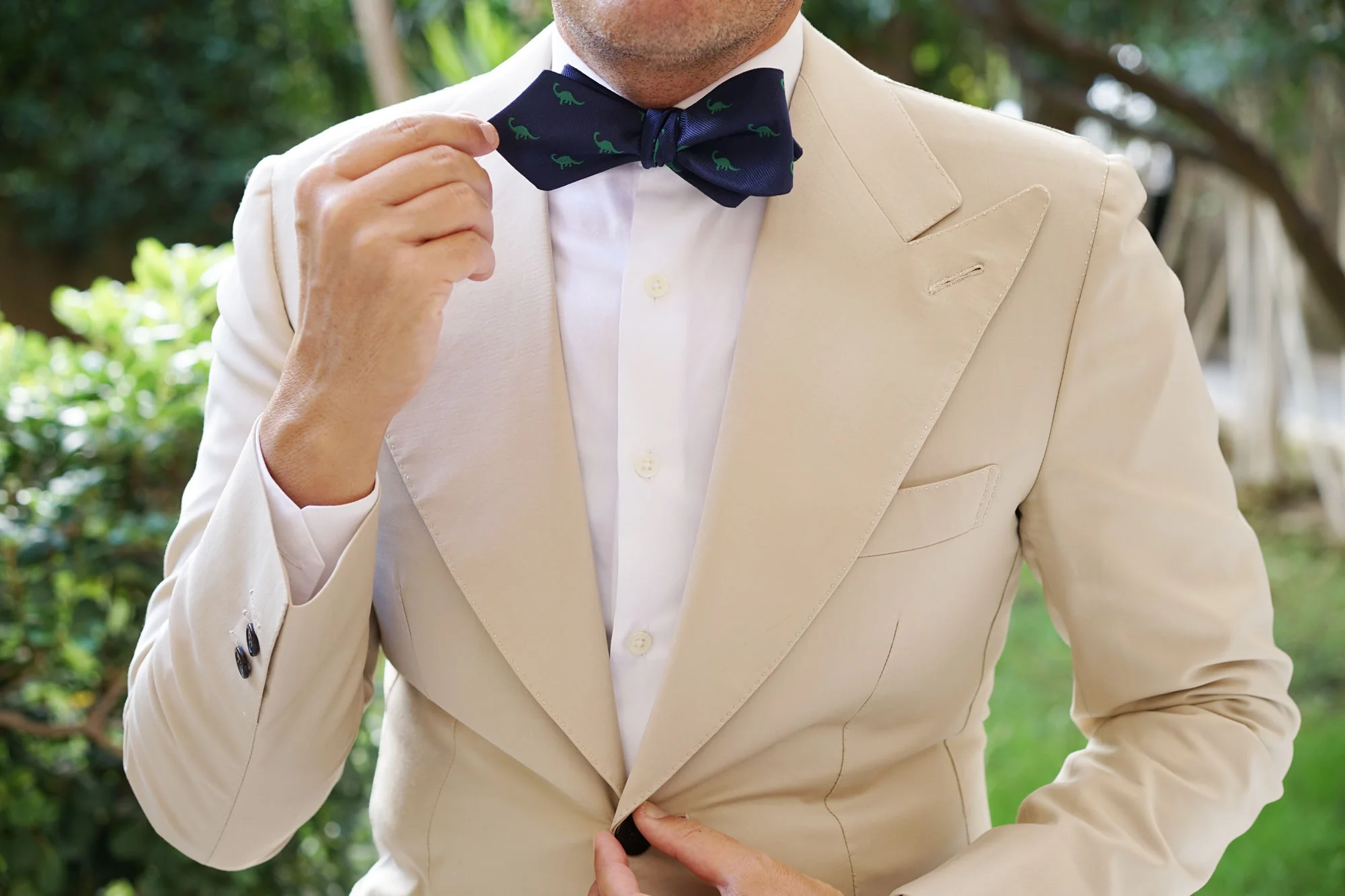 Brontosaurus Dinosaur Diamond Self Bow Tie - Image 7