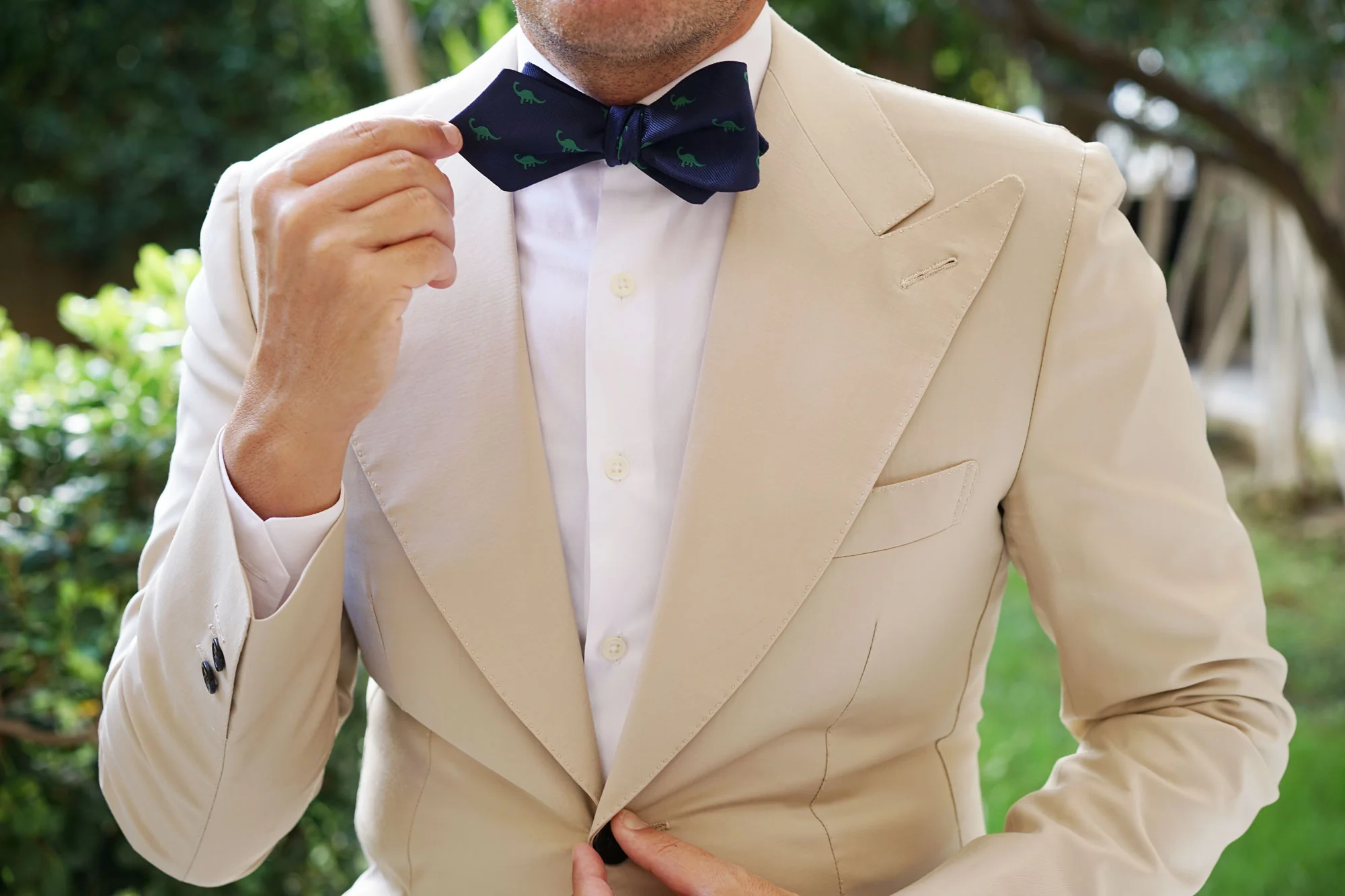 Brontosaurus Dinosaur Diamond Self Bow Tie - Image 8