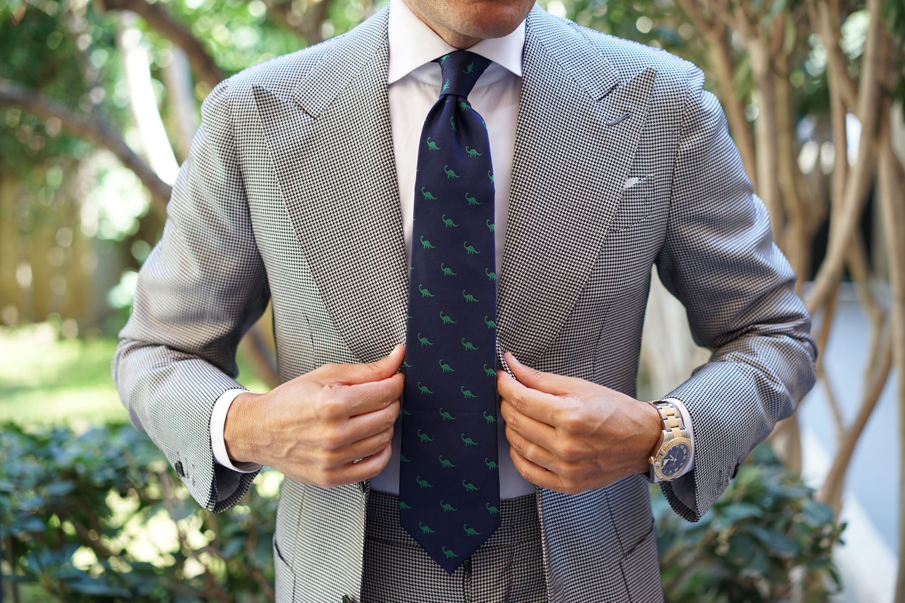 Brontosaurus Dinosaur Tie - Image 4