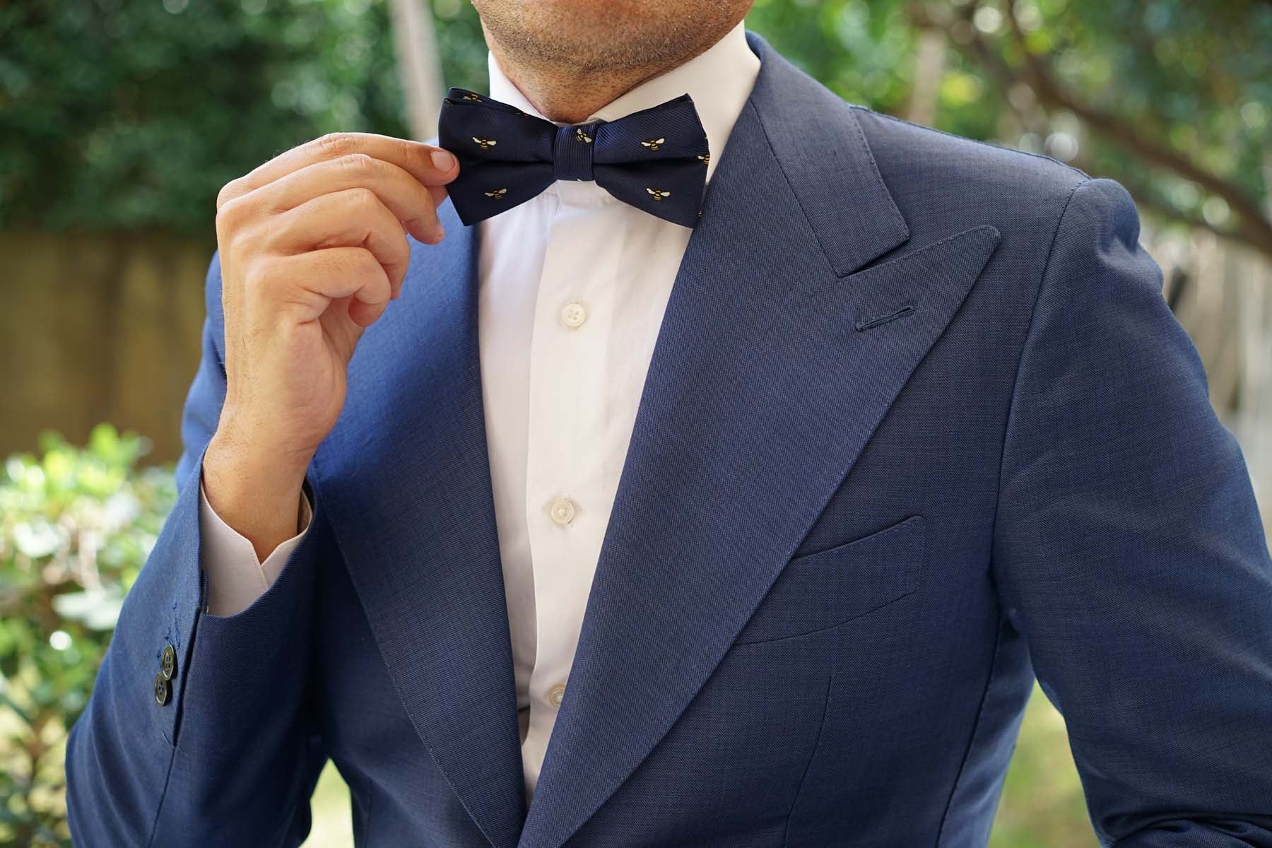 Bumble Bee Bow Tie - Image 3