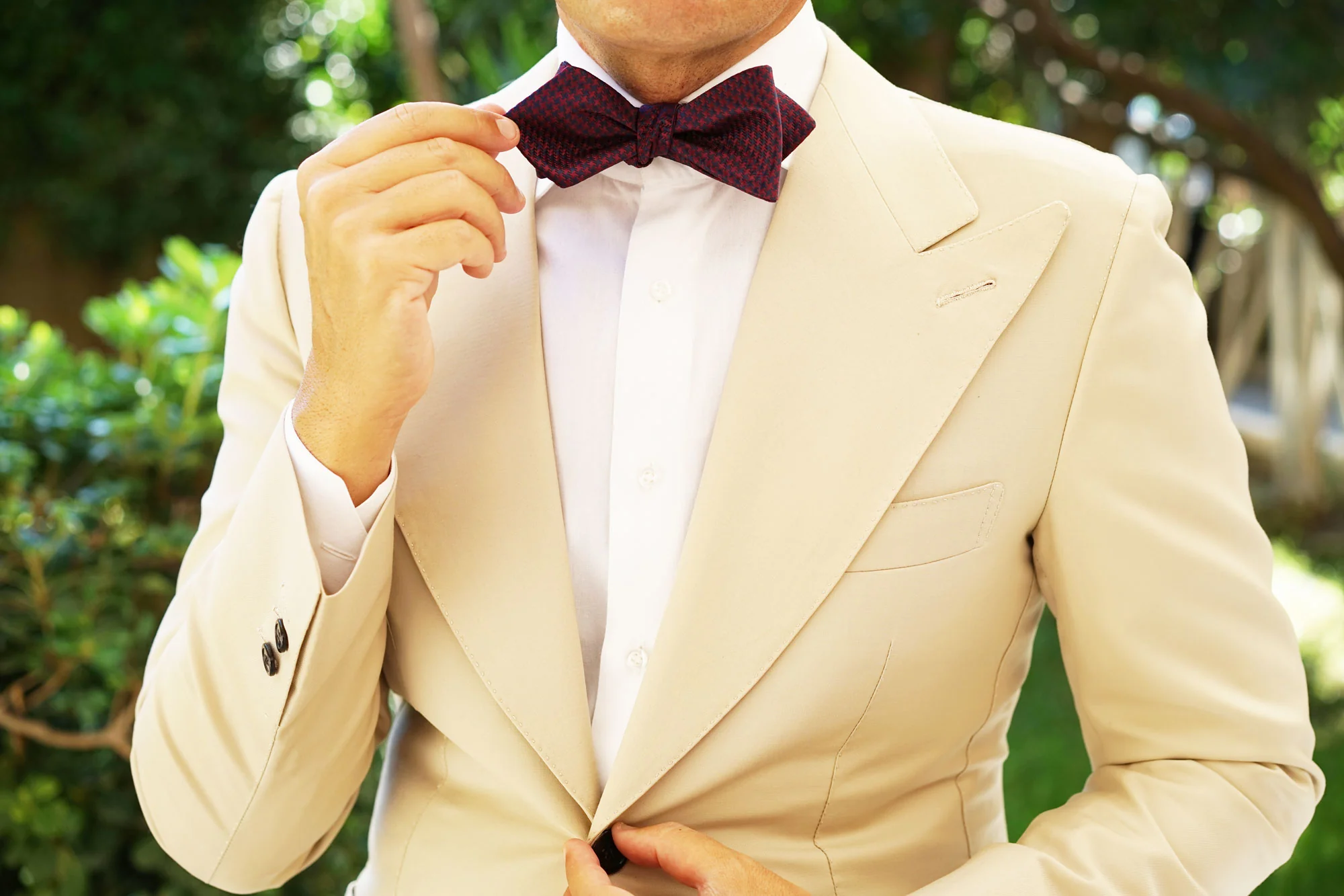 Burgundy Houndstooth Diamond Self Bow Tie - Image 9