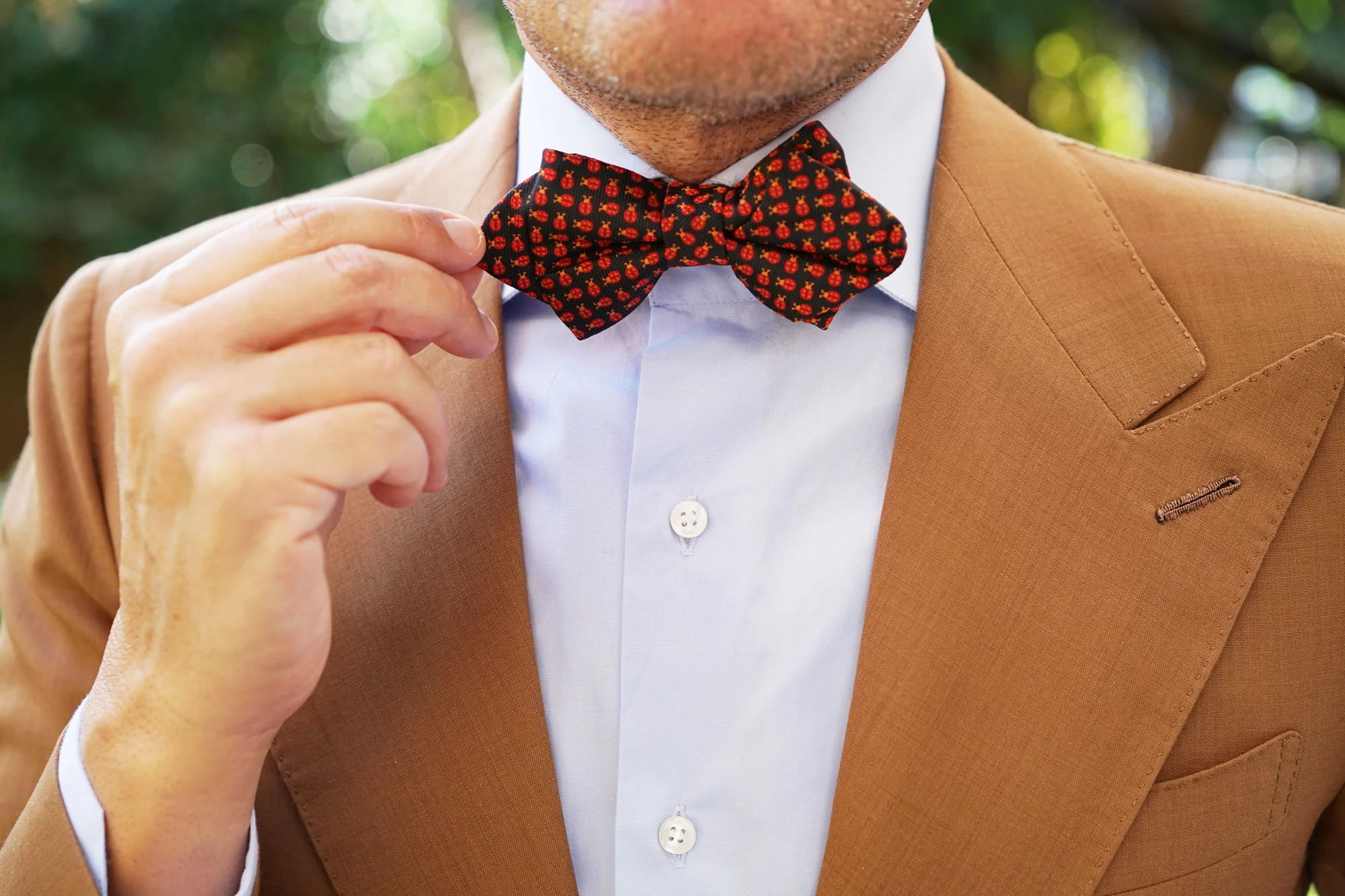 Coquelicot Red Beetle Diamond Bow Tie - Image 7