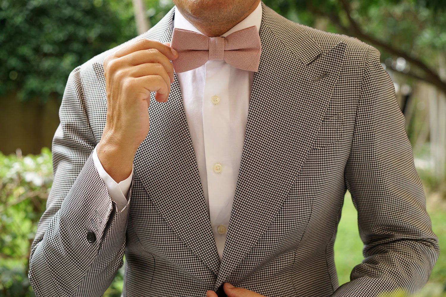 Dusty Rose Quartz Linen Bow Tie - Image 3