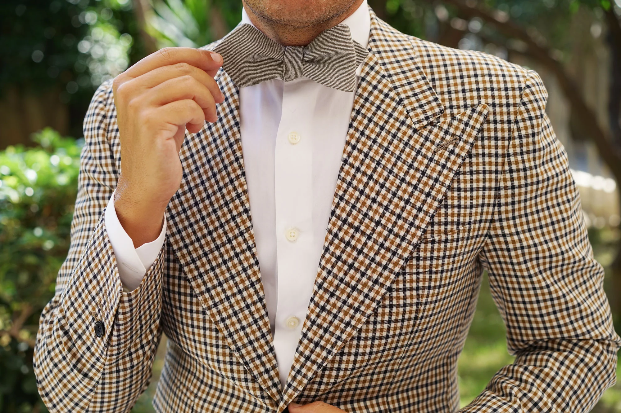 Green & White Twill Stripe Linen Self Tie Diamond Tip Bow Tie - Image 9