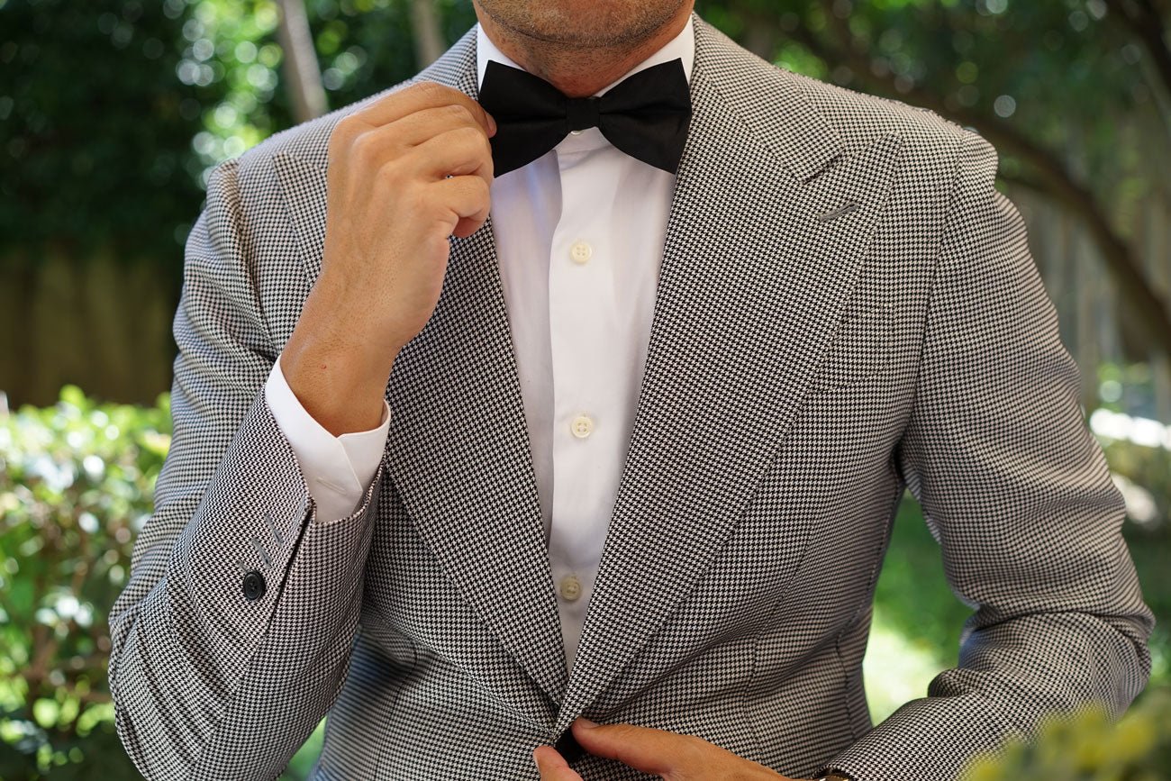 Hitchcock Midnight Black Striped Bow Tie - Image 8