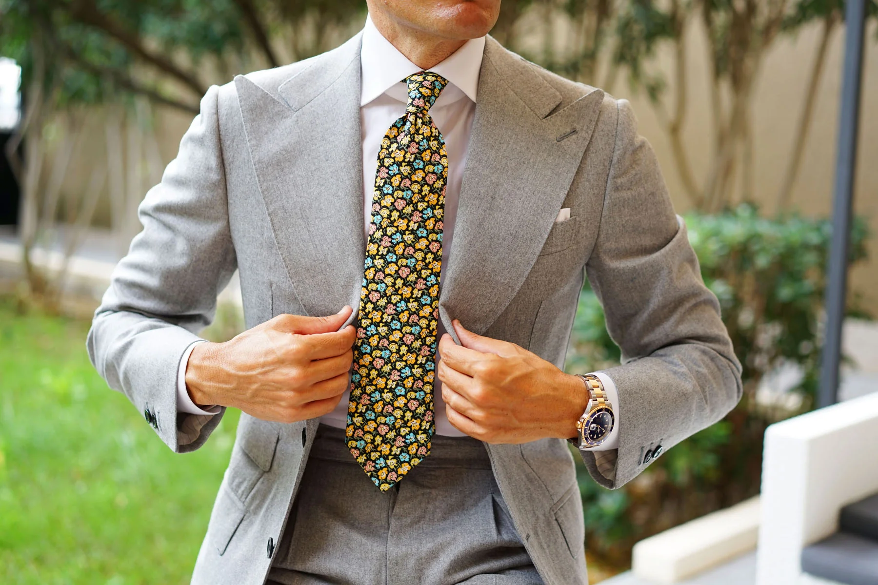 Huelva Yellow Floral Necktie - Image 4