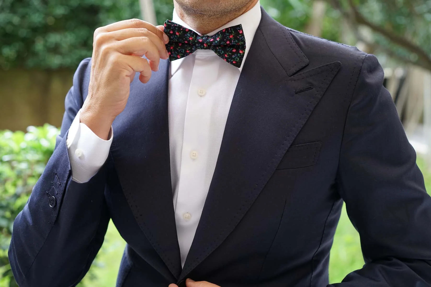 Kenrokuen Japanese Flower Bow Tie - Image 3