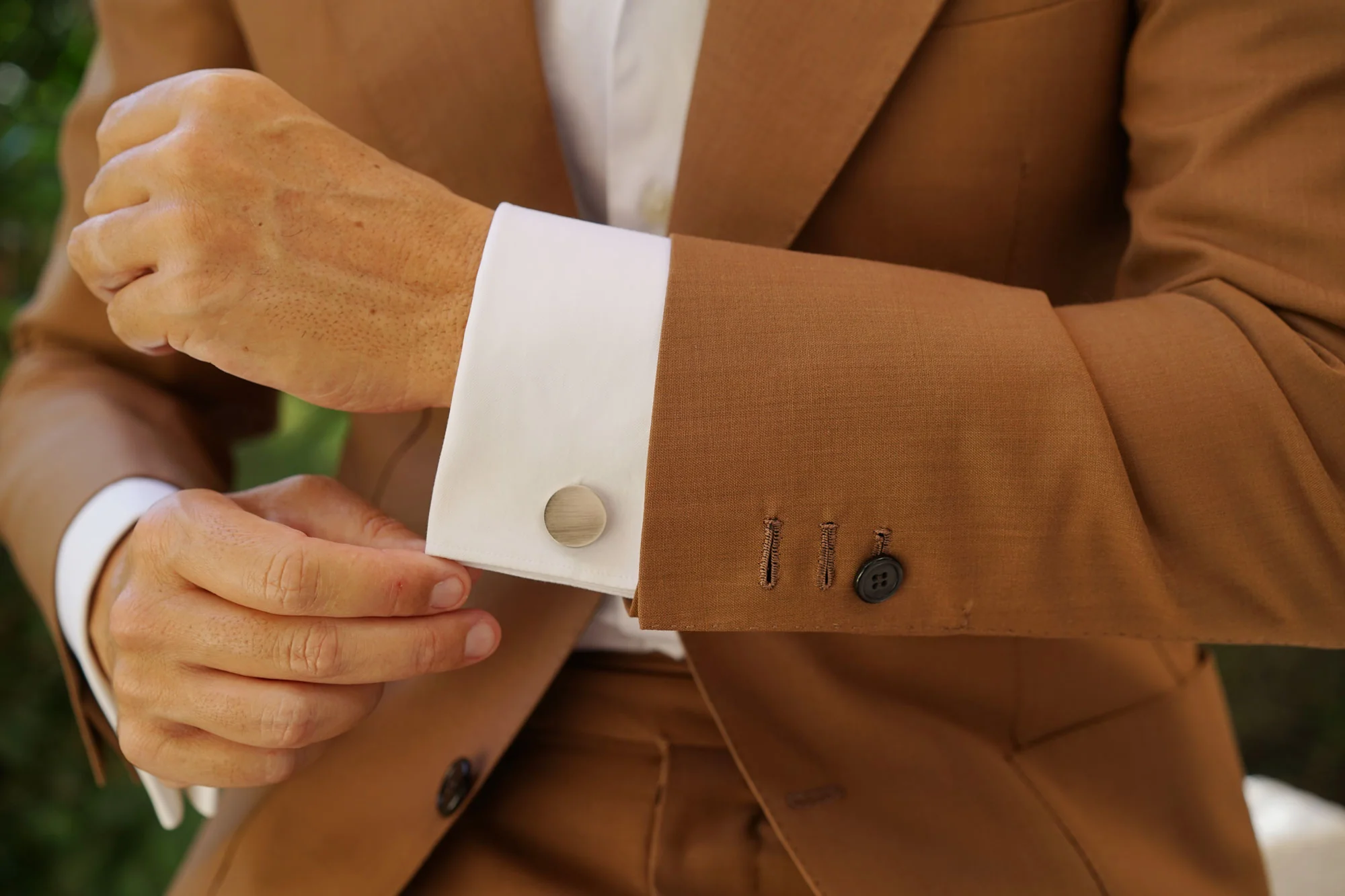 La Motta Antique Silver Circle Cufflinks - Image 7