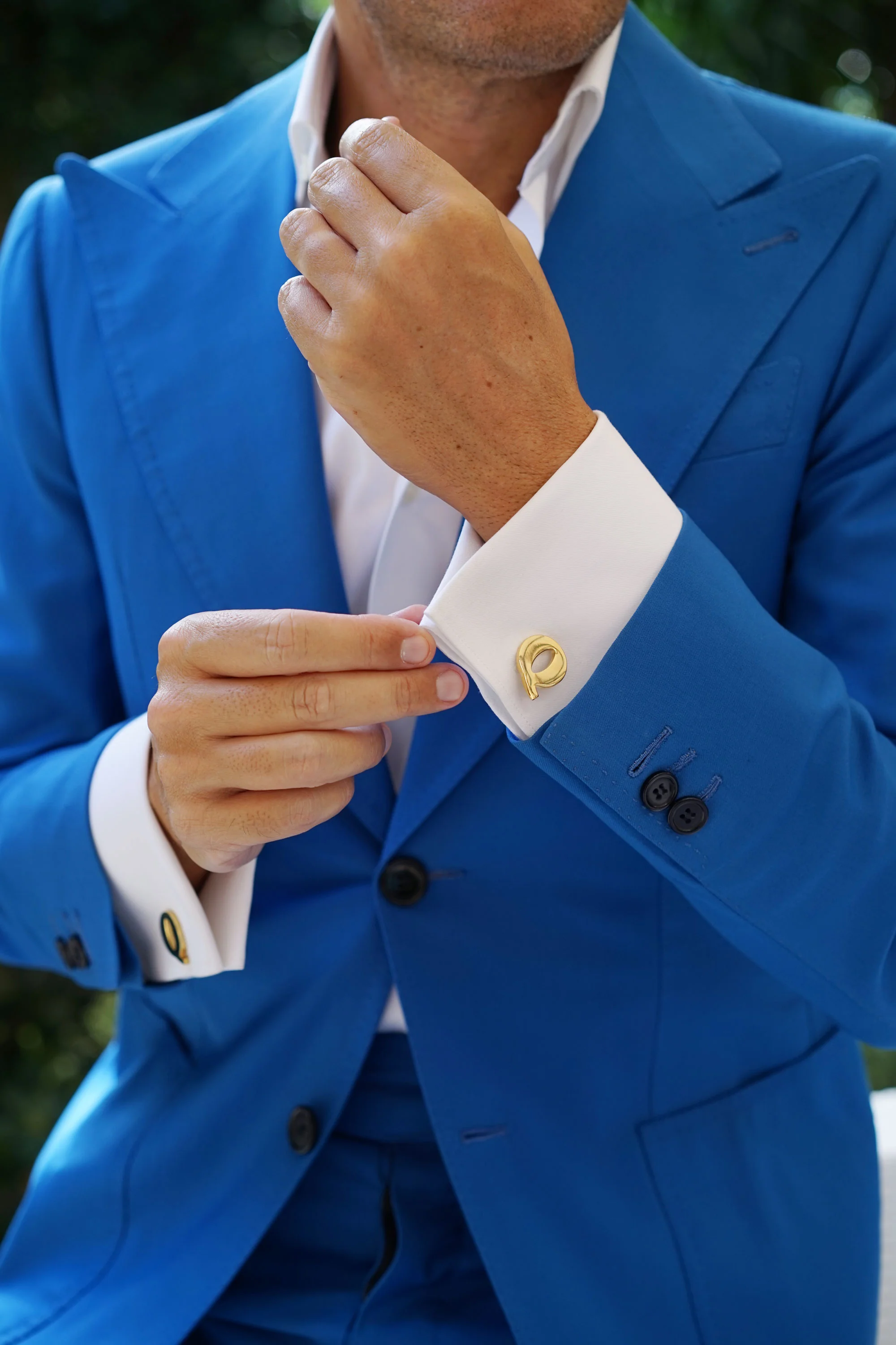 Letter Q Gold Cufflinks - Image 7