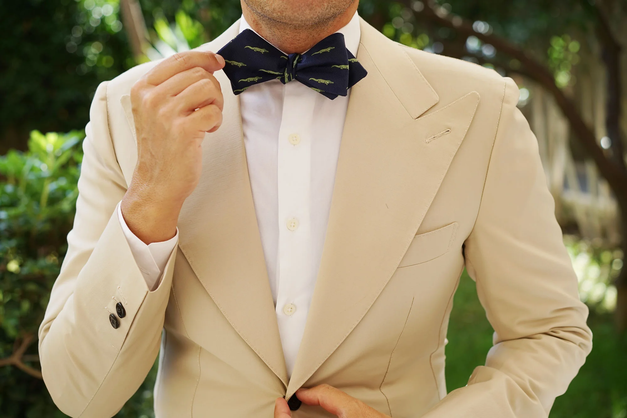 Saltwater Crocodile Diamond Self Bow Tie - Image 9