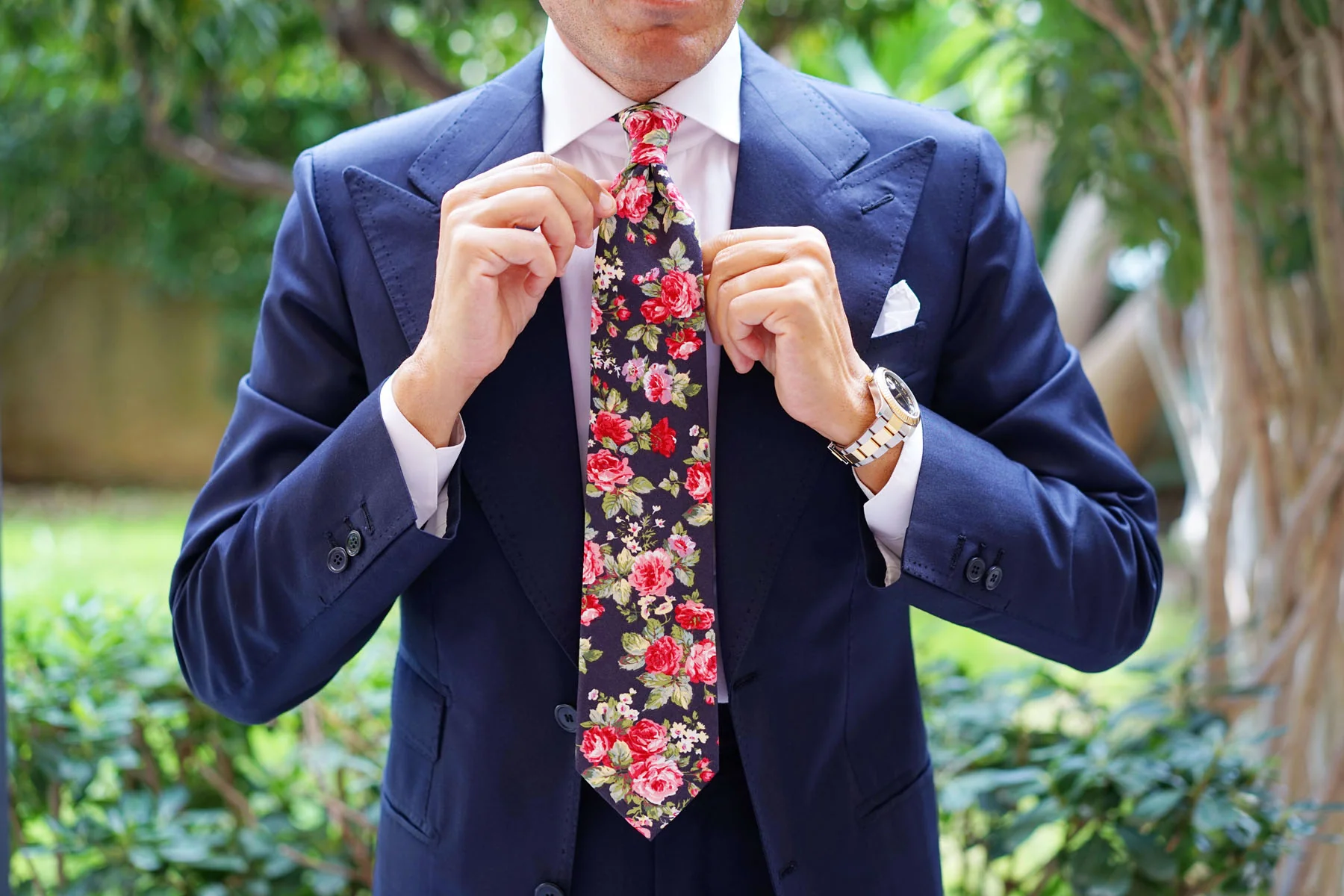 Santorini Pink Roses Necktie - Image 9