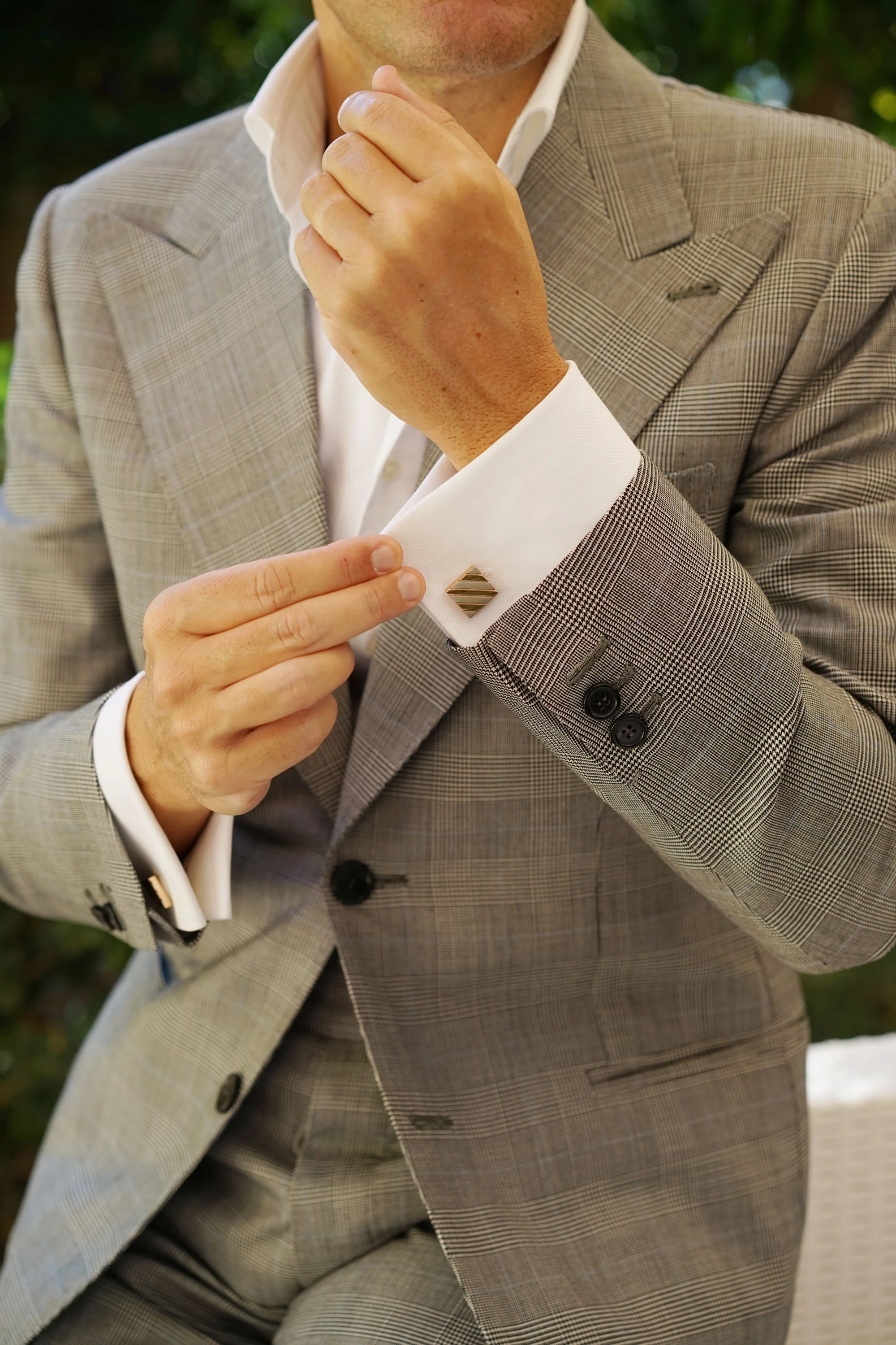 Sir Ian Rose Gold Cufflinks - Image 4